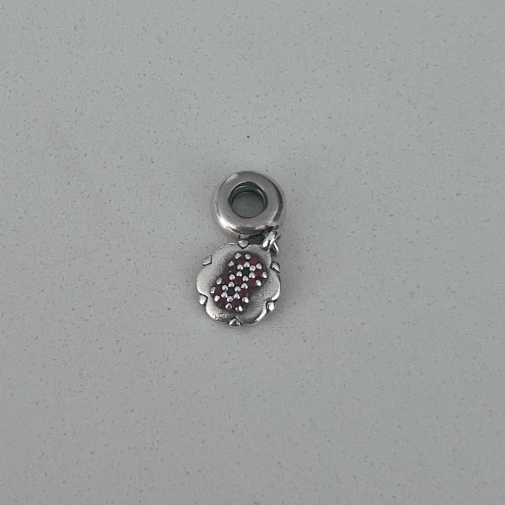 Pandora “8” charm 8️⃣